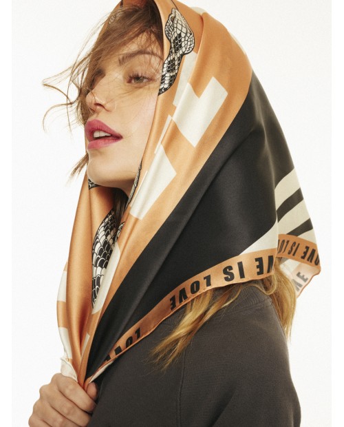 PAÑUELO SNAKE CAMEL